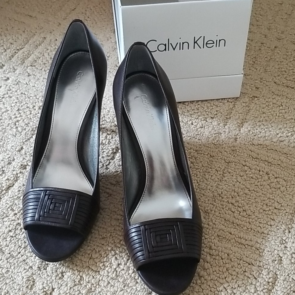 Size 7.5, High heel Calvin Klein open toe shoes, dark brown